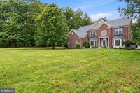 3215 Dunbratton Court, Waldorf, MD 20601
