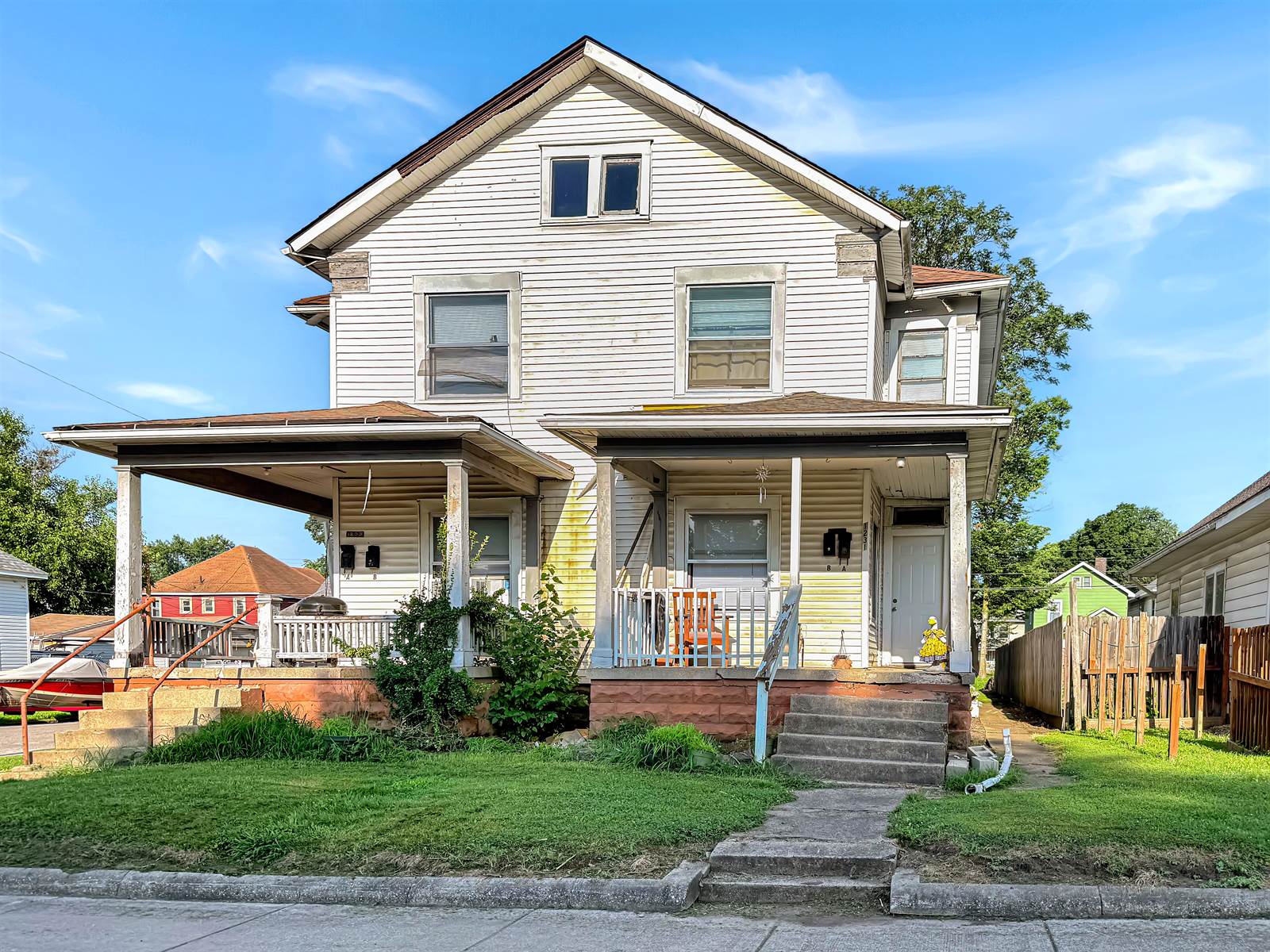 1233 S 10th, Terre Haute, IN 47802