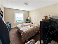 1233 S 10th, Terre Haute, IN 47802