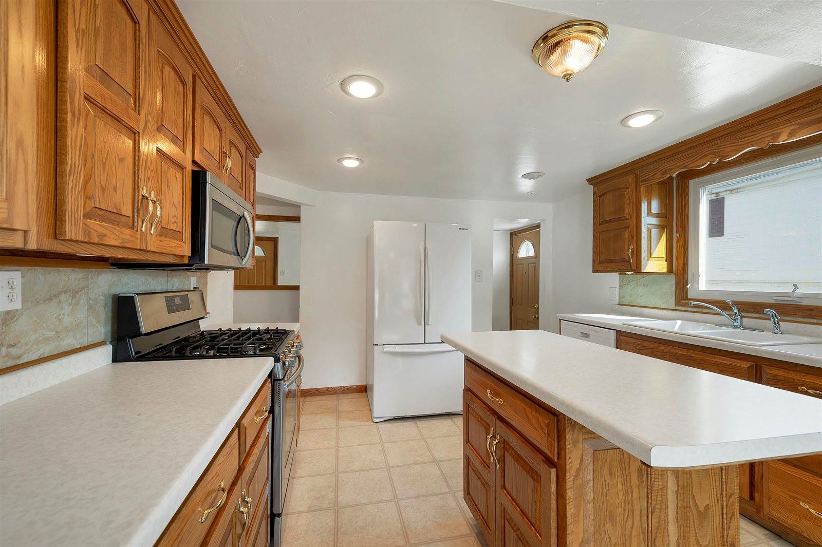 1003 13TH Avenue, Green Bay, WI 54304