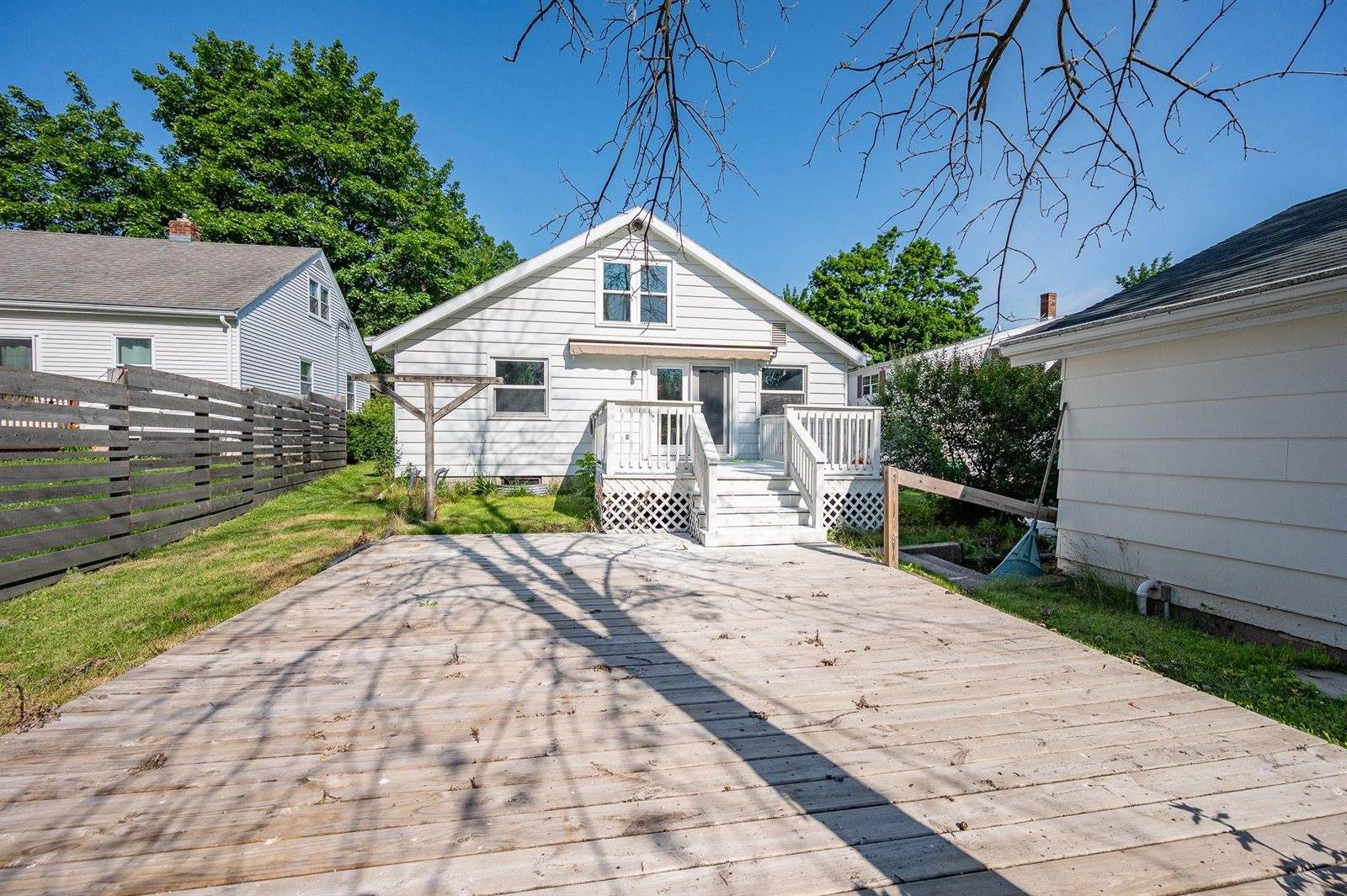 1003 13TH Avenue, Green Bay, WI 54304