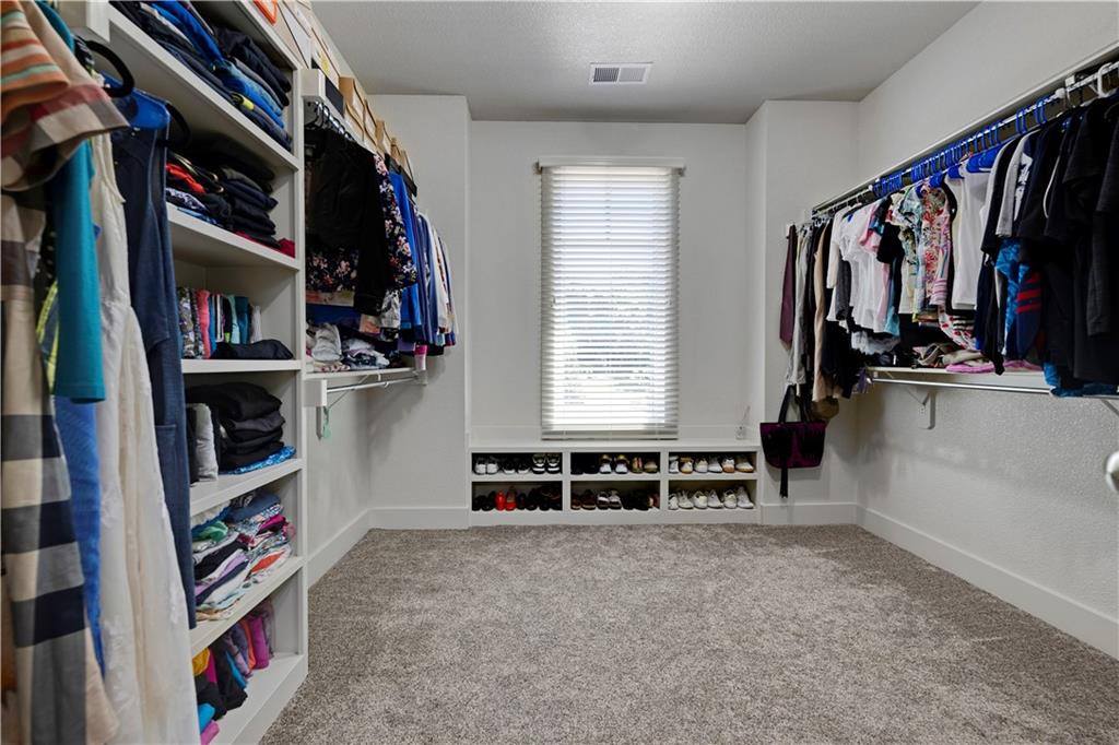 25312 West 96th Terrace, Lenexa, KS 66227