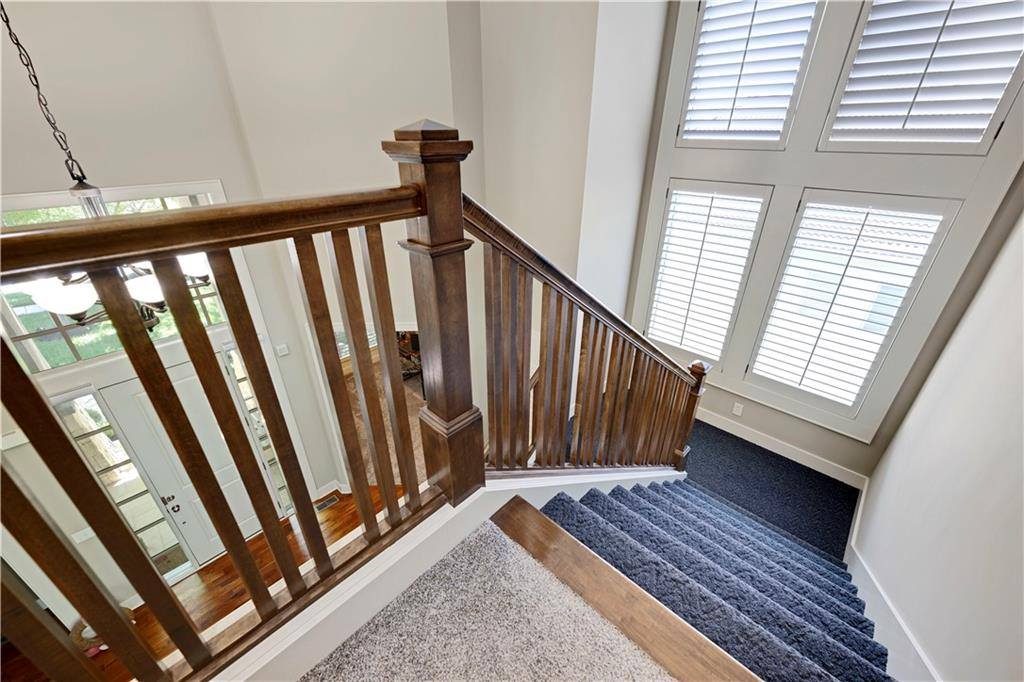 25312 West 96th Terrace, Lenexa, KS 66227