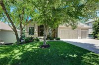 25312 West 96th Terrace, Lenexa, KS 66227
