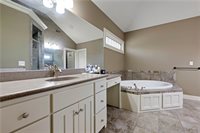 25312 West 96th Terrace, Lenexa, KS 66227