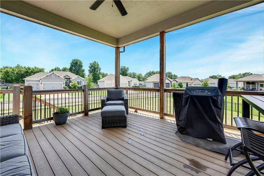17766 South Myrna Drive, Olathe, KS 66062