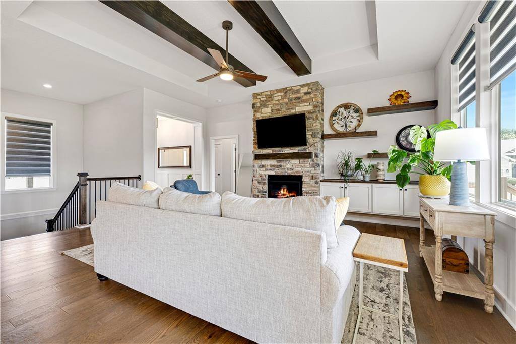 17766 South Myrna Drive, Olathe, KS 66062