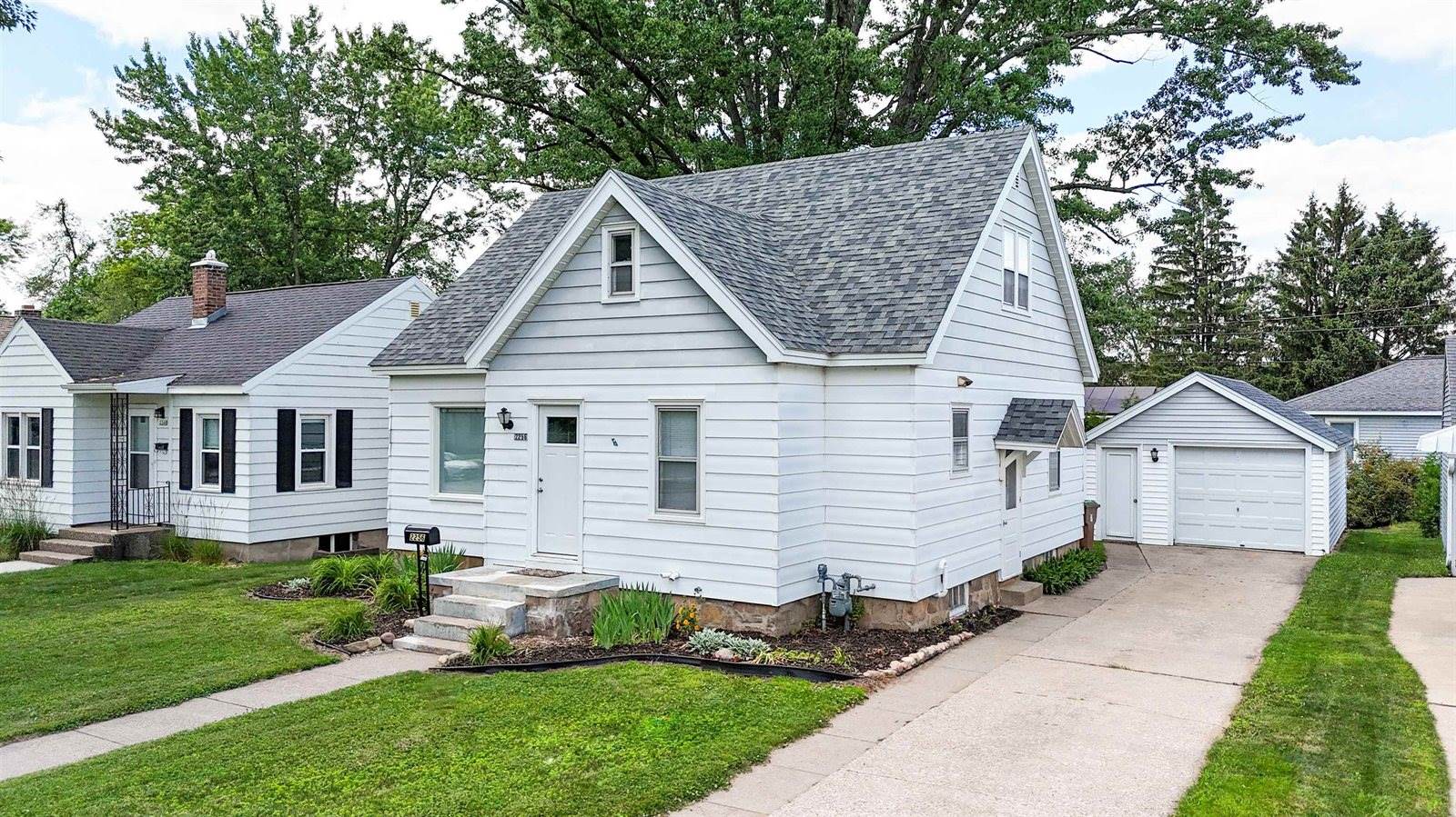2256 Fourth Avenue, Stevens Point, WI 54481