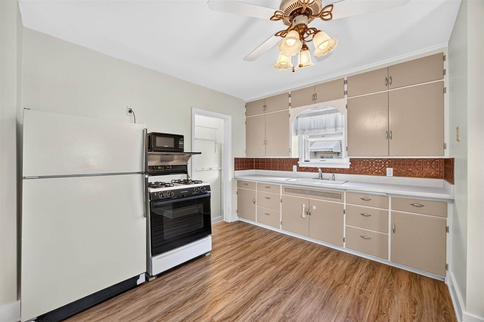 2256 Fourth Avenue, Stevens Point, WI 54481