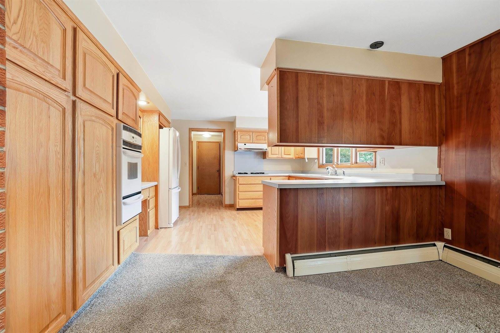719 Sunset Avenue, Stevens Point, WI 54481