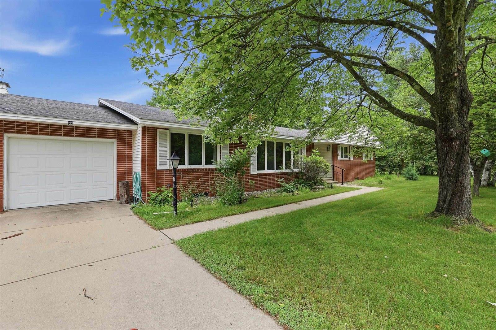 719 Sunset Avenue, Stevens Point, WI 54481
