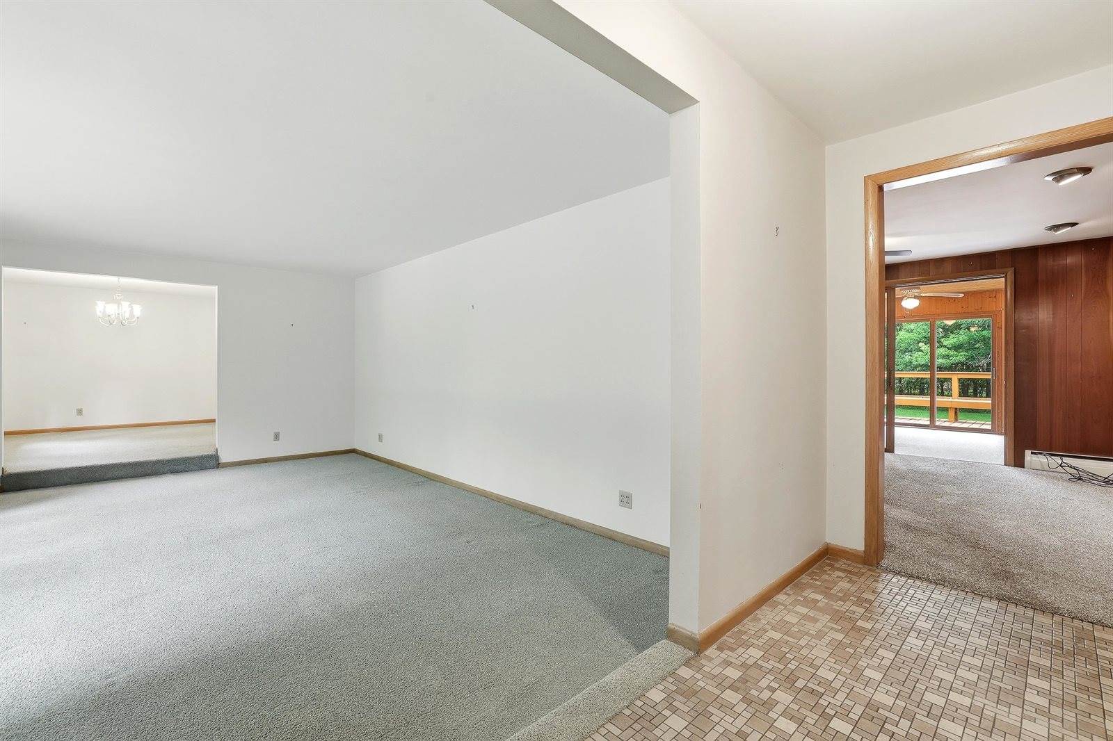 719 Sunset Avenue, Stevens Point, WI 54481
