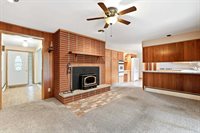 719 Sunset Avenue, Stevens Point, WI 54481
