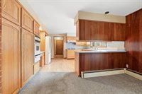 719 Sunset Avenue, Stevens Point, WI 54481