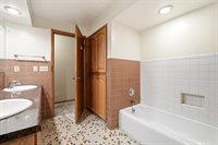 719 Sunset Avenue, Stevens Point, WI 54481