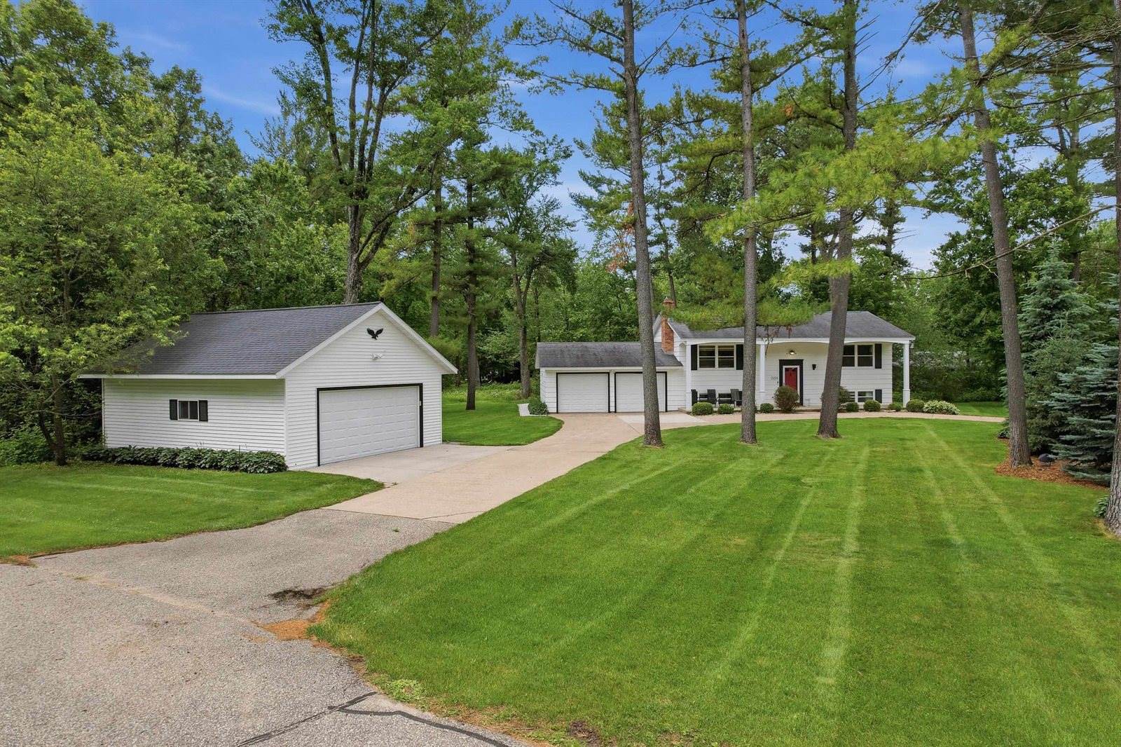 2251 Beechwood Drive, Plover, WI 54467