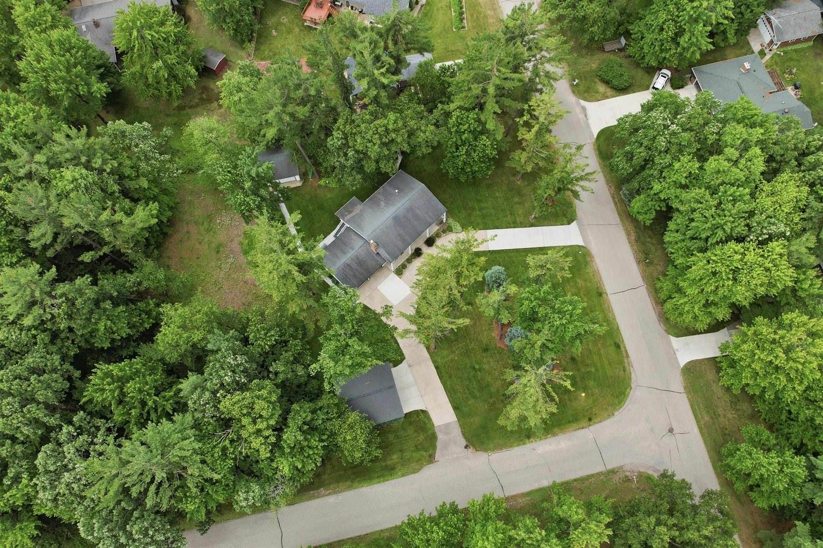 2251 Beechwood Drive, Plover, WI 54467