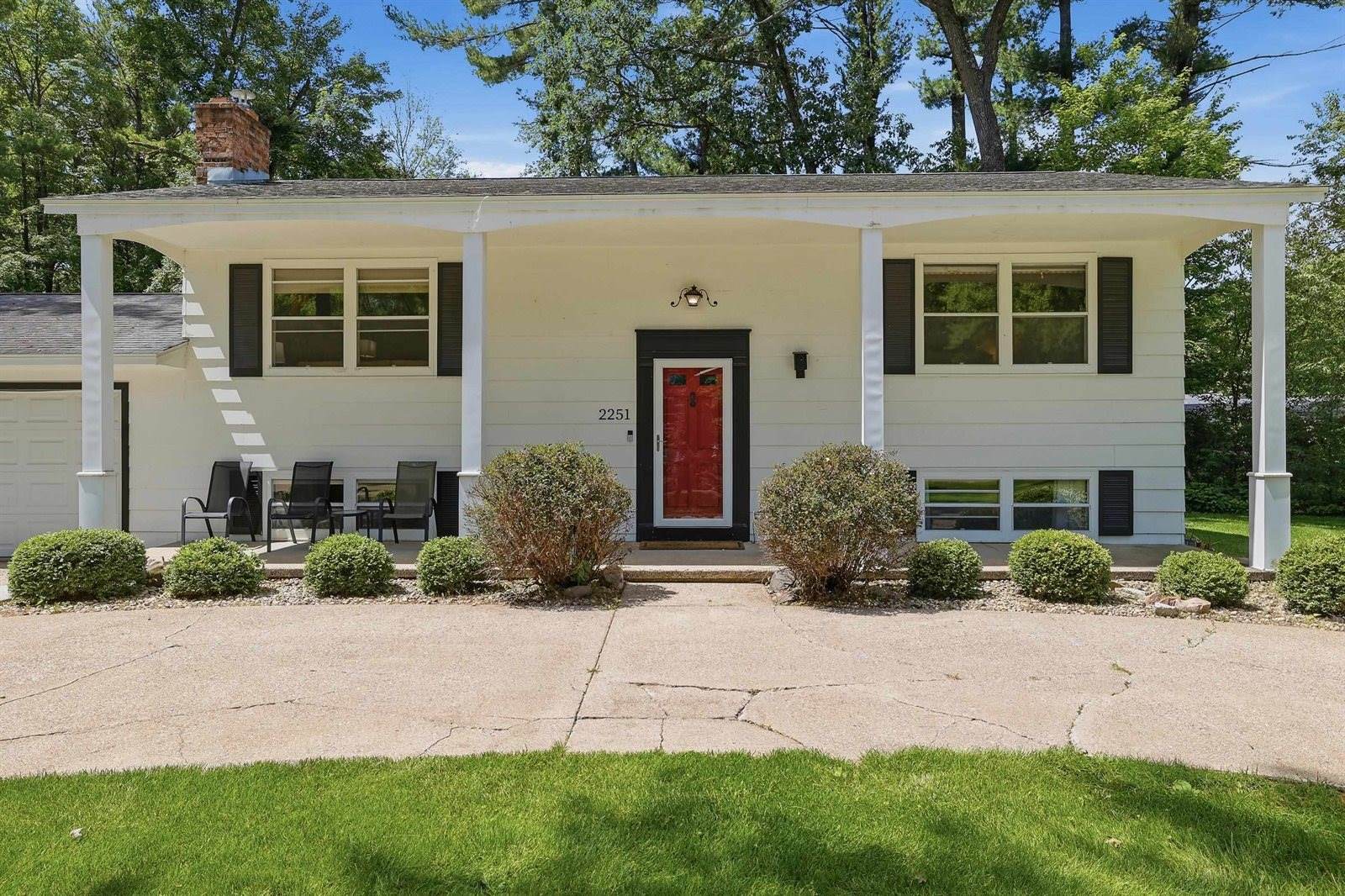 2251 Beechwood Drive, Plover, WI 54467
