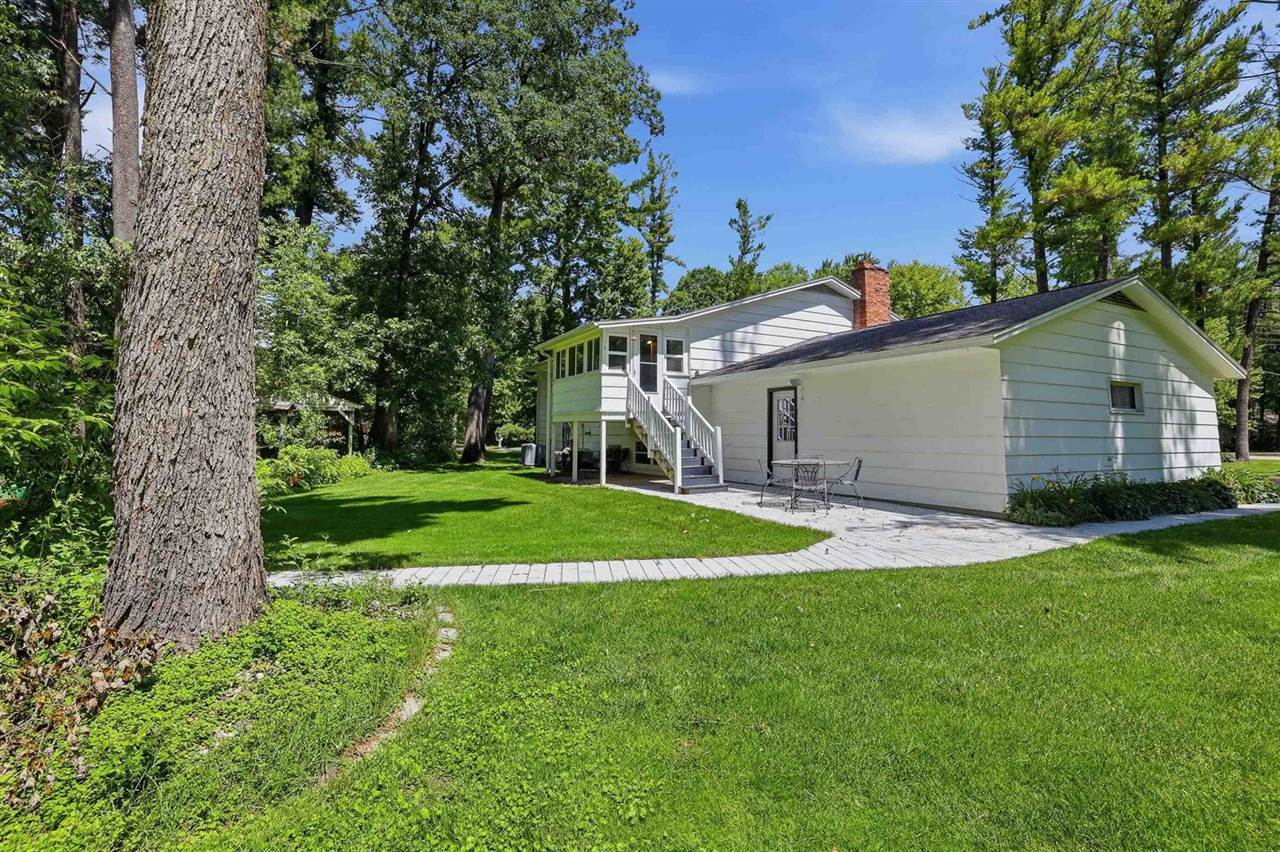 2251 Beechwood Drive, Plover, WI 54467