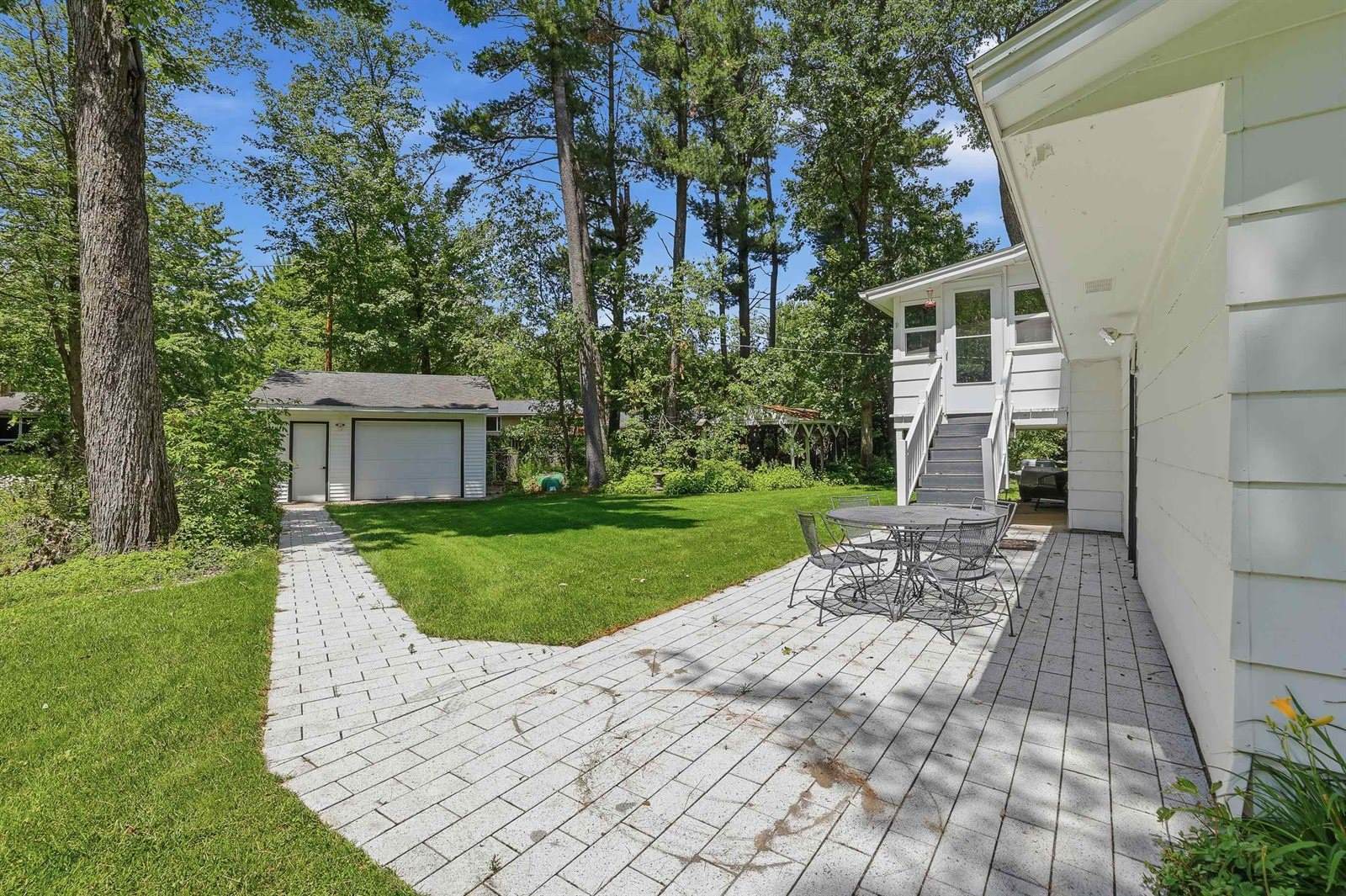 2251 Beechwood Drive, Plover, WI 54467