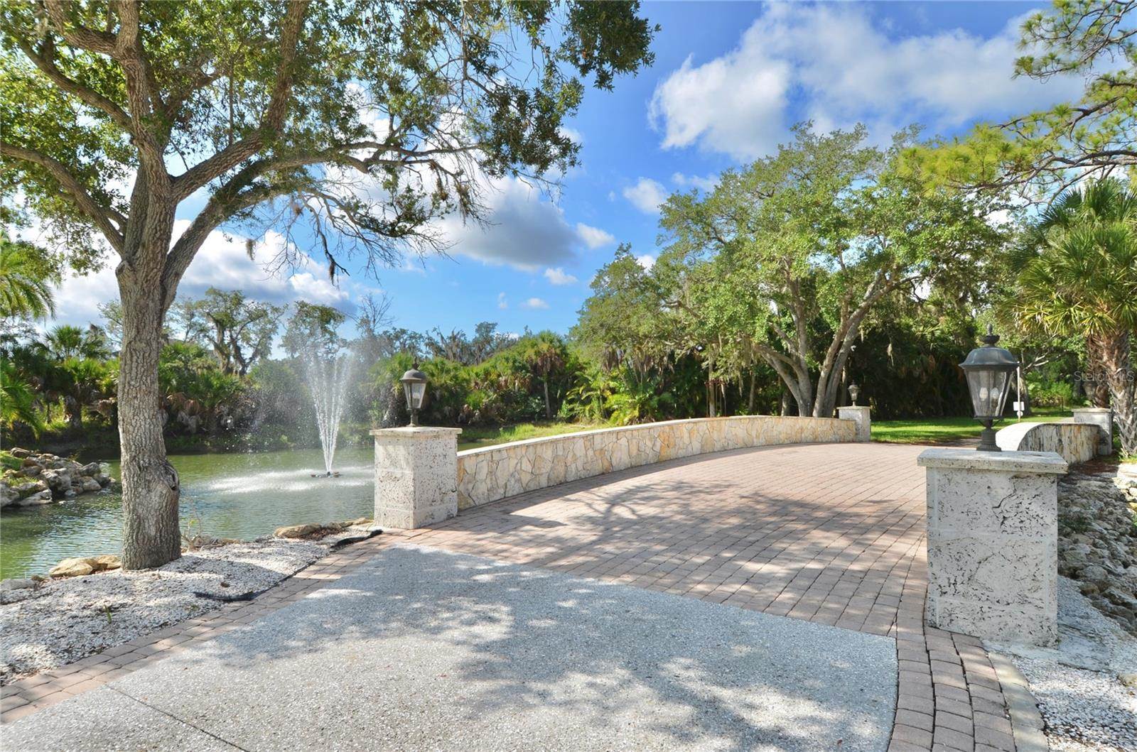 630 North River Road, Venice, FL 34293