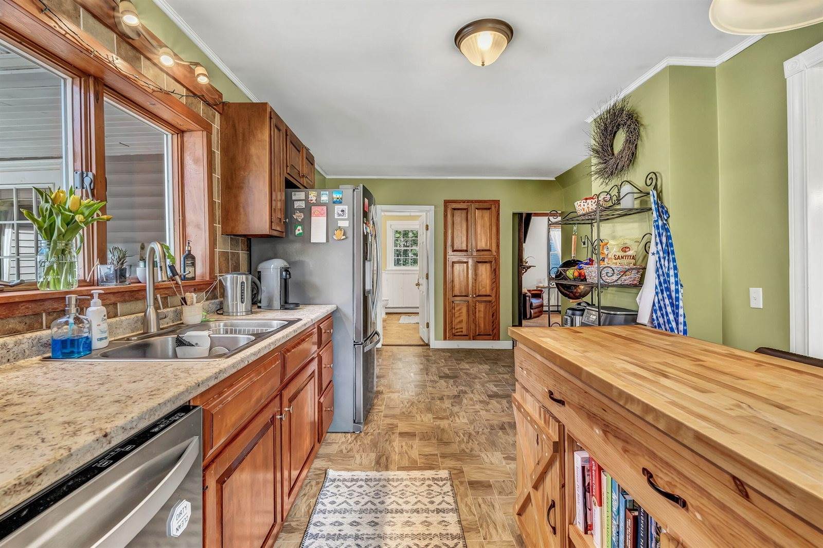 60 Main Road South, Hampden, ME 04444