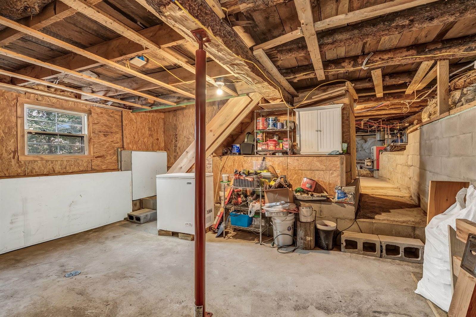 60 Main Road South, Hampden, ME 04444