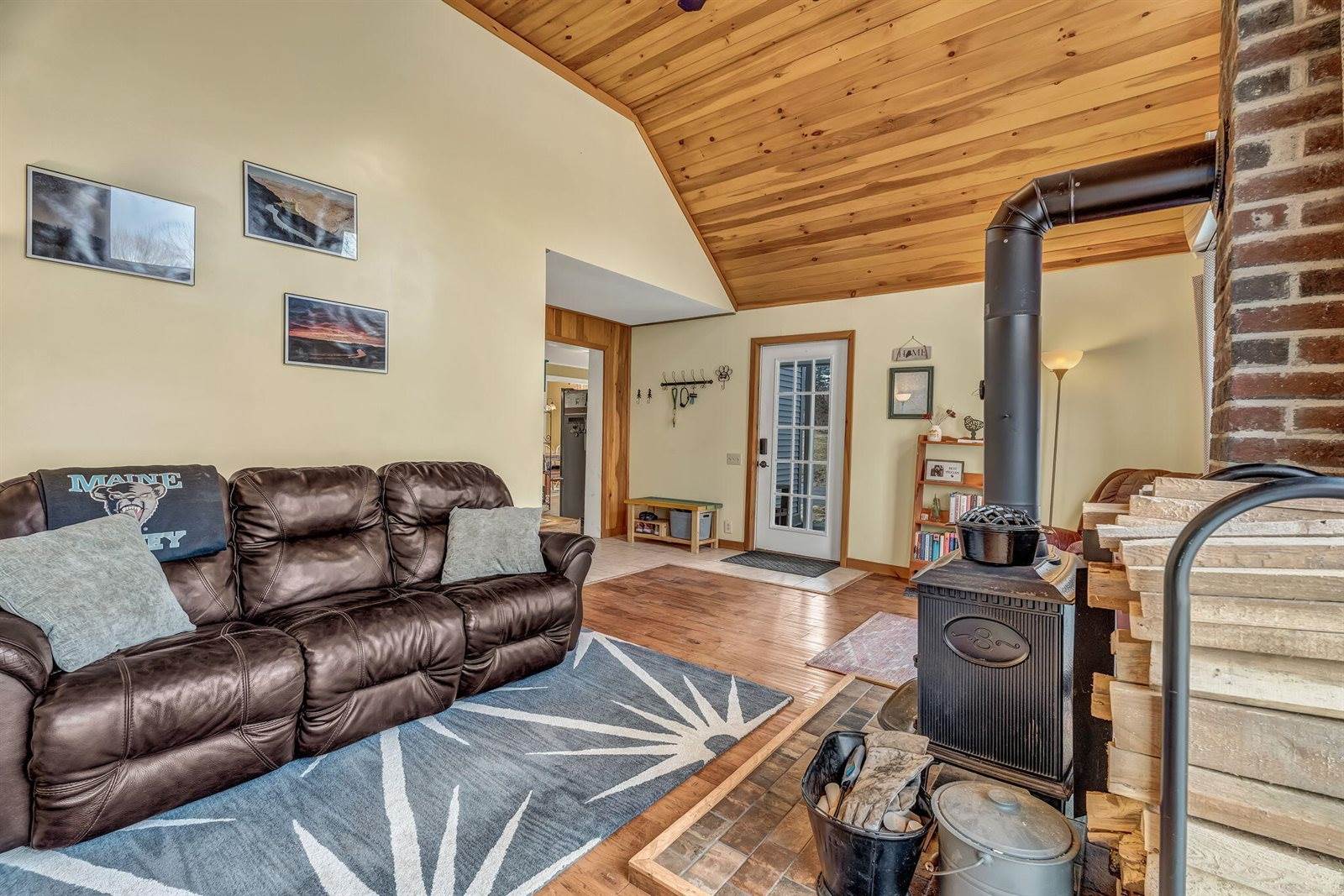60 Main Road South, Hampden, ME 04444
