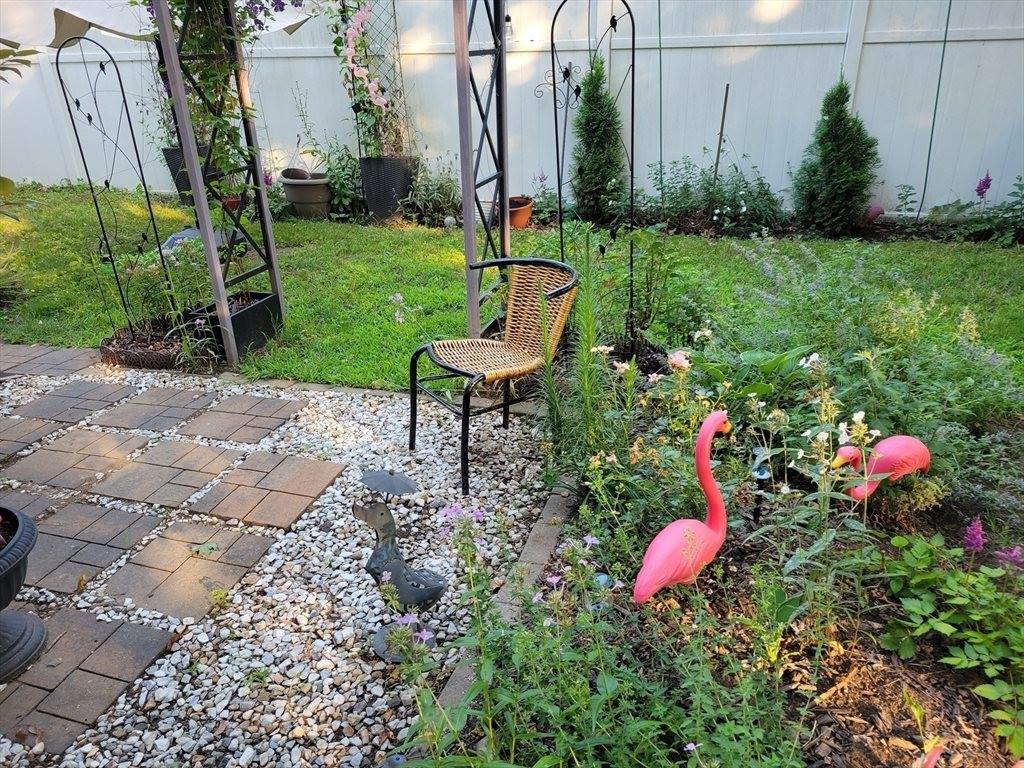 142 Jasper, Springfield, MA 01109