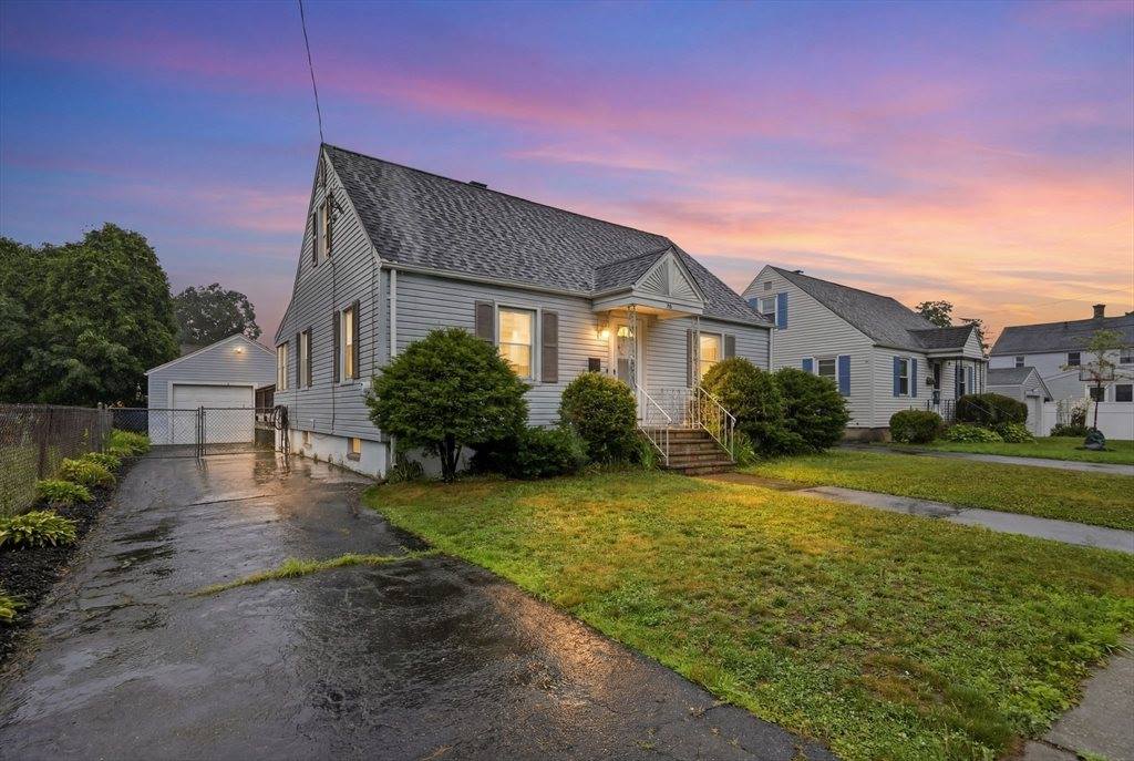 63 Fordham St, Springfield, MA 01104