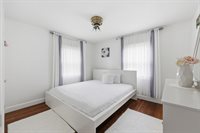 63 Fordham St, Springfield, MA 01104