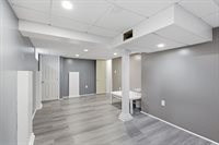 63 Fordham St, Springfield, MA 01104