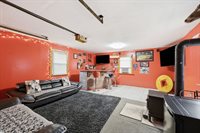 63 Fordham St, Springfield, MA 01104