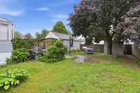 63 Fordham St, Springfield, MA 01104