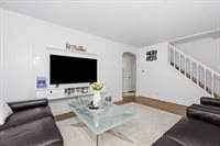 63 Fordham St, Springfield, MA 01104