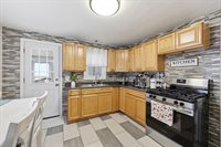 63 Fordham St, Springfield, MA 01104