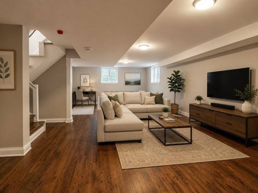 350 South Rd, Bedford, MA 01730