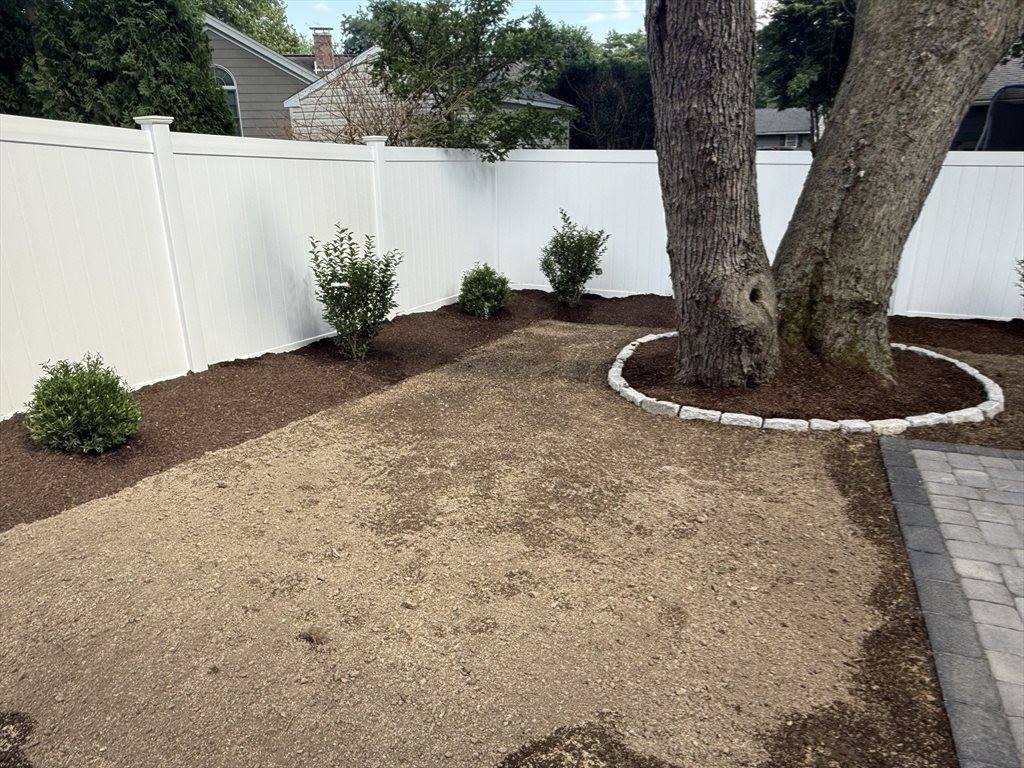 350 South Rd, Bedford, MA 01730