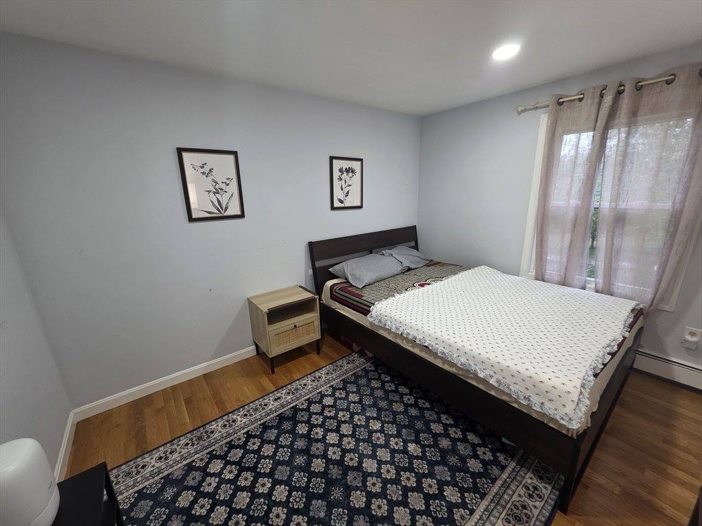 1 E Dexter Ave, Woburn, MA 01801