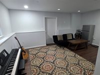 1 E Dexter Ave, Woburn, MA 01801