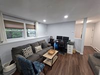 1 E Dexter Ave, Woburn, MA 01801
