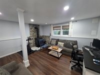 1 E Dexter Ave, Woburn, MA 01801