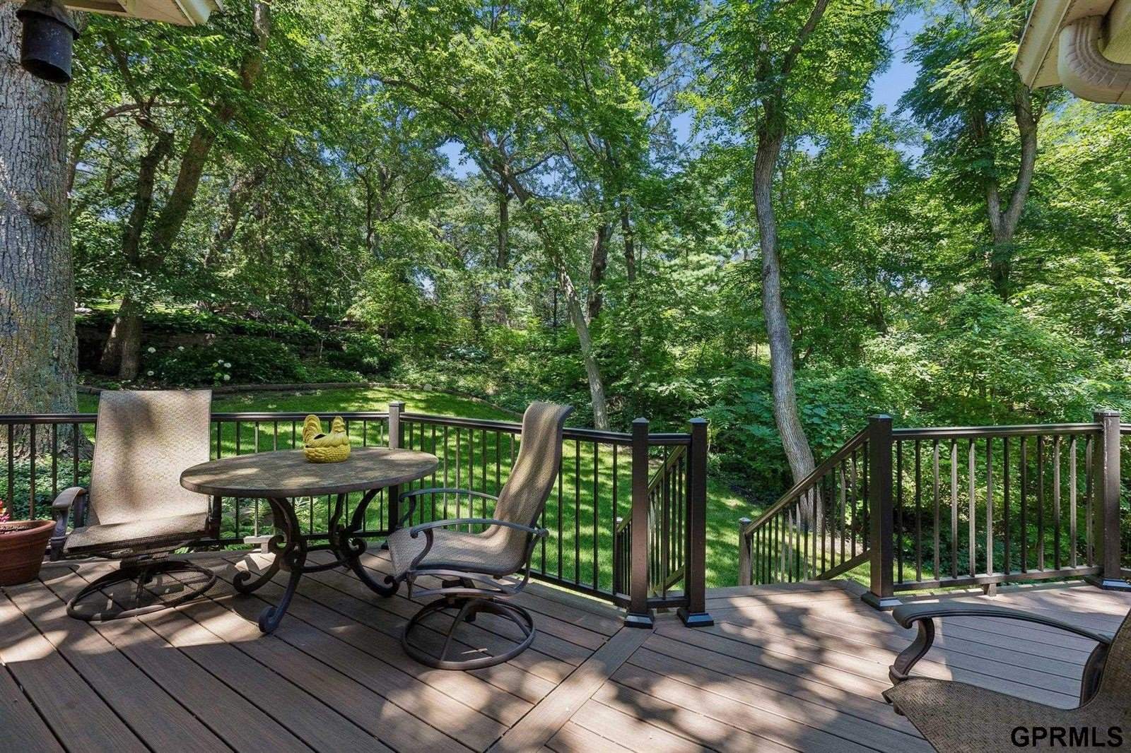 2623 South 96 Circle, Omaha, NE 68124