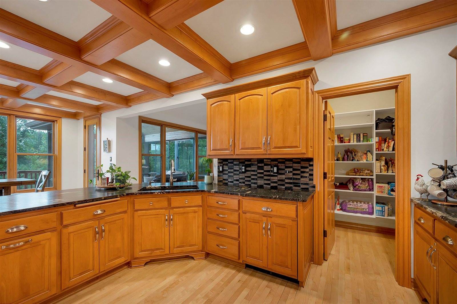 2919 Shelter Creek Court, Green Bay, WI 54313