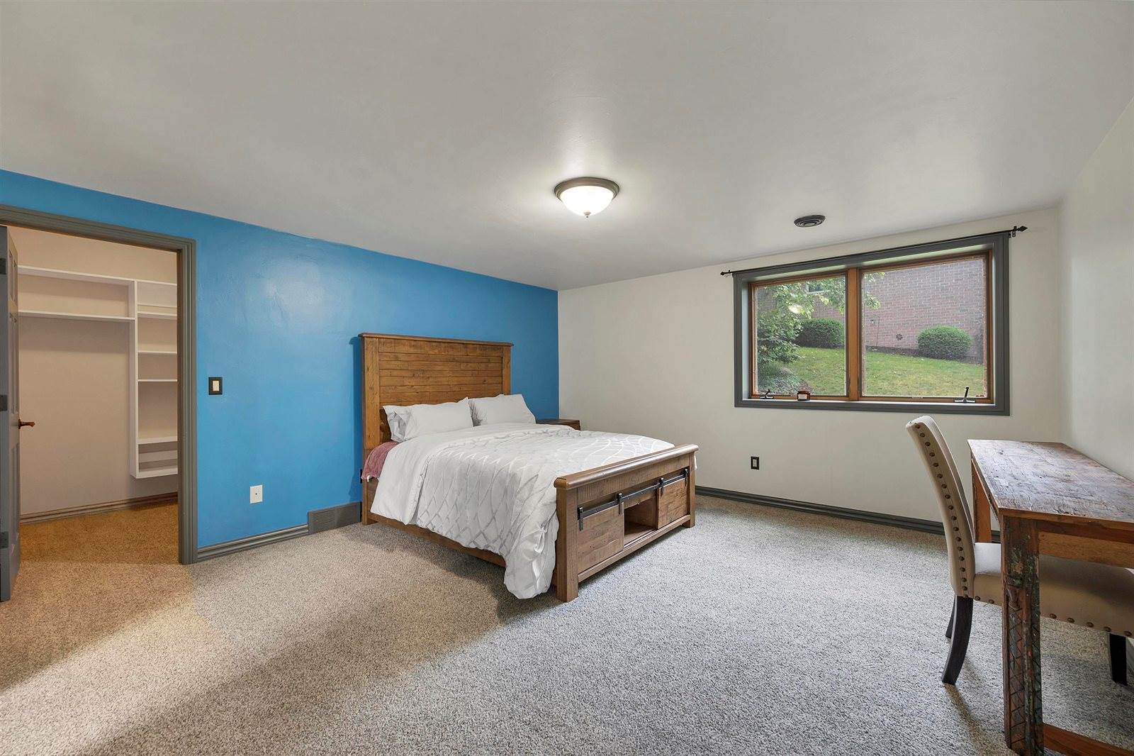 2919 Shelter Creek Court, Green Bay, WI 54313