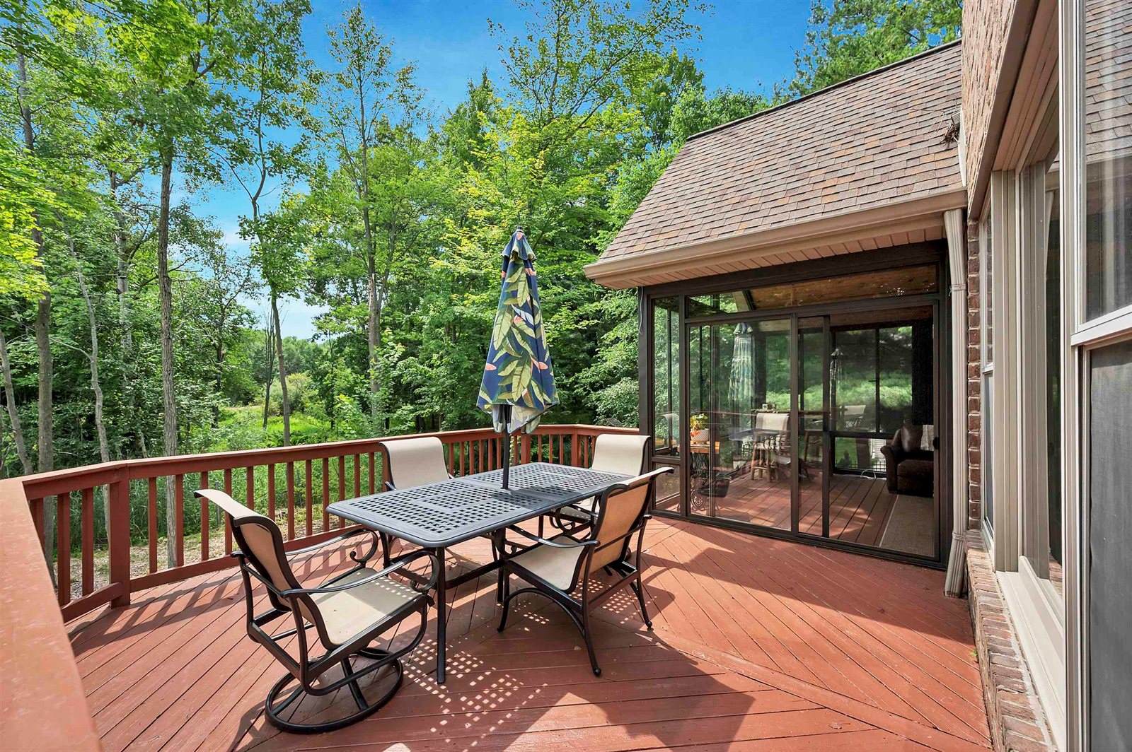 2919 Shelter Creek Court, Green Bay, WI 54313