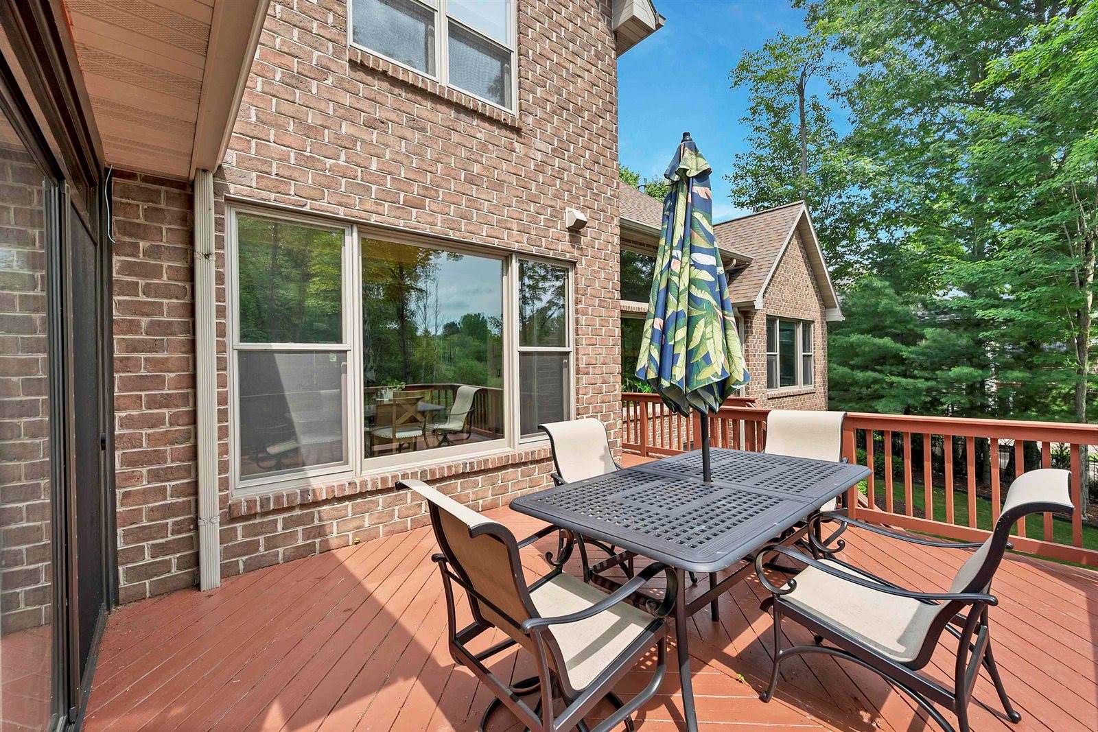 2919 Shelter Creek Court, Green Bay, WI 54313