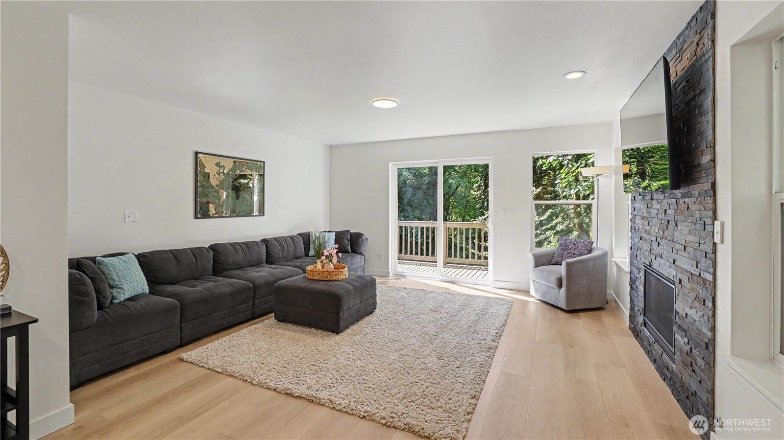 14719 102nd Avenue NE, Bothell, WA 98011
