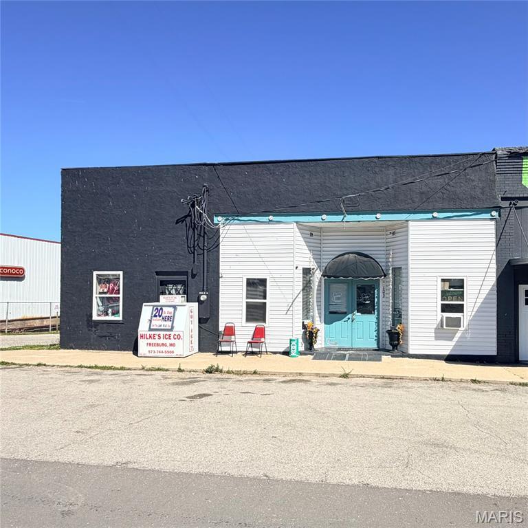 103 East State Road H, Stoutland, MO 65567
