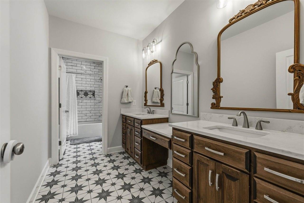 2901 Matlock Old Union Road, Bowling Green, KY 42104